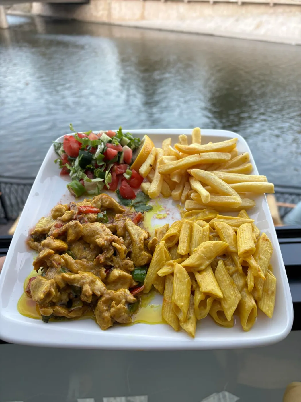 Köri Soslu Tavuk